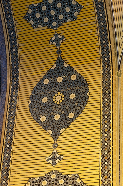 Ispahan-Madrasa de la mère du roi-009